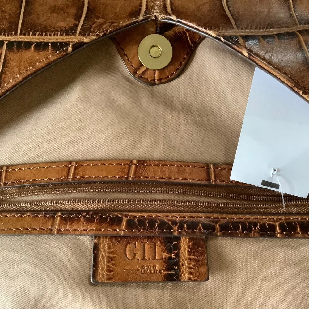 G.I.L.I. Leather North/South Hobo Bag Tote Brown Croc SZ Large